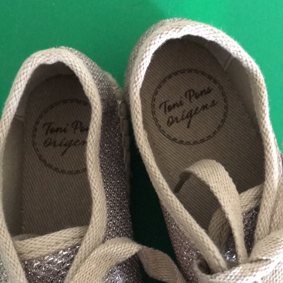 Never worn new espadrilles platform gold fabric shoes made In Spain - Picture 5 of 8